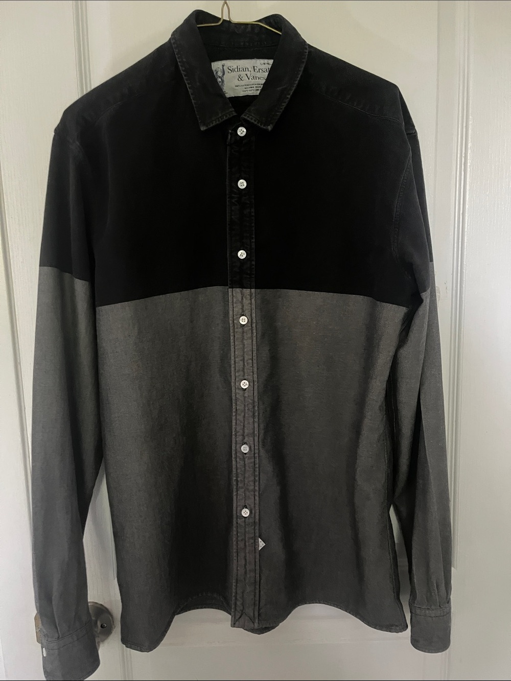 Sidian, Ersatz & Vanes Colorblock Black and Gray Men's Button-Up Shirt